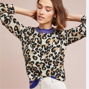 🍋 Anthropologie leopard sweater size large blue and copper collar crew neck